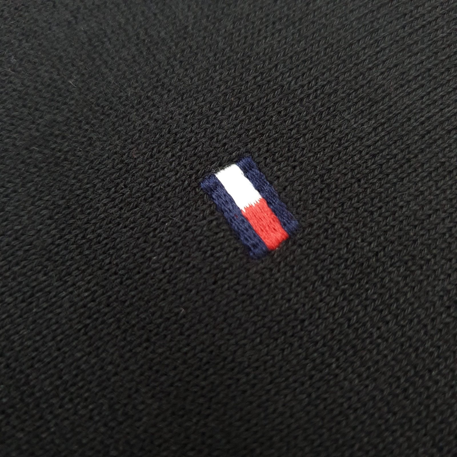 Suéter Tommy Hilfiger Masculino Preto Clássico Padrão da Marca