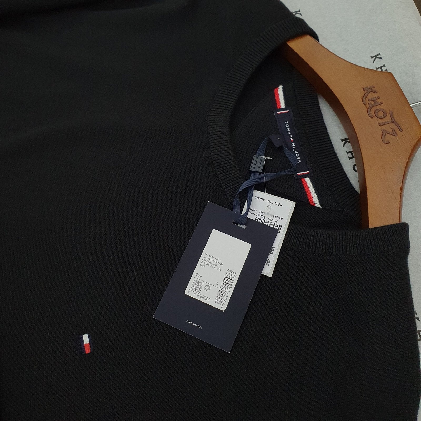 Suéter Tommy Hilfiger Masculino Preto Clássico Padrão da Marca