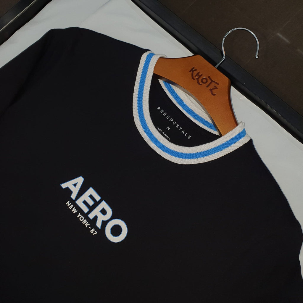 Camiseta Aeropostale Masculina Preta Gola Tricolor Logo Branco