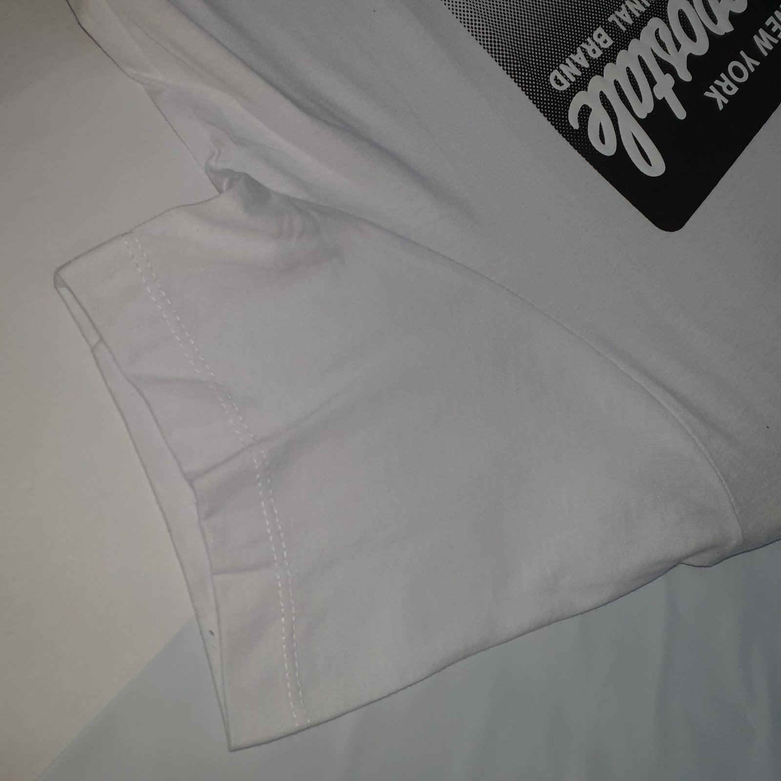 Camiseta Aeropostale Masculina Branca Logo Emborrachado