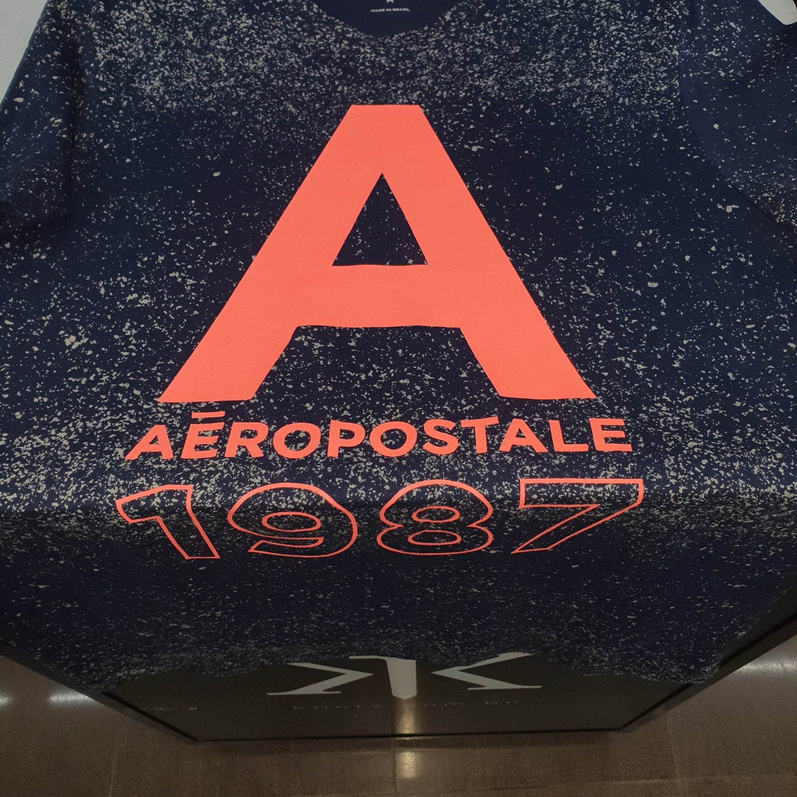 Camiseta Aeropostale Masculina Azul Galáxia Estampa Rosê