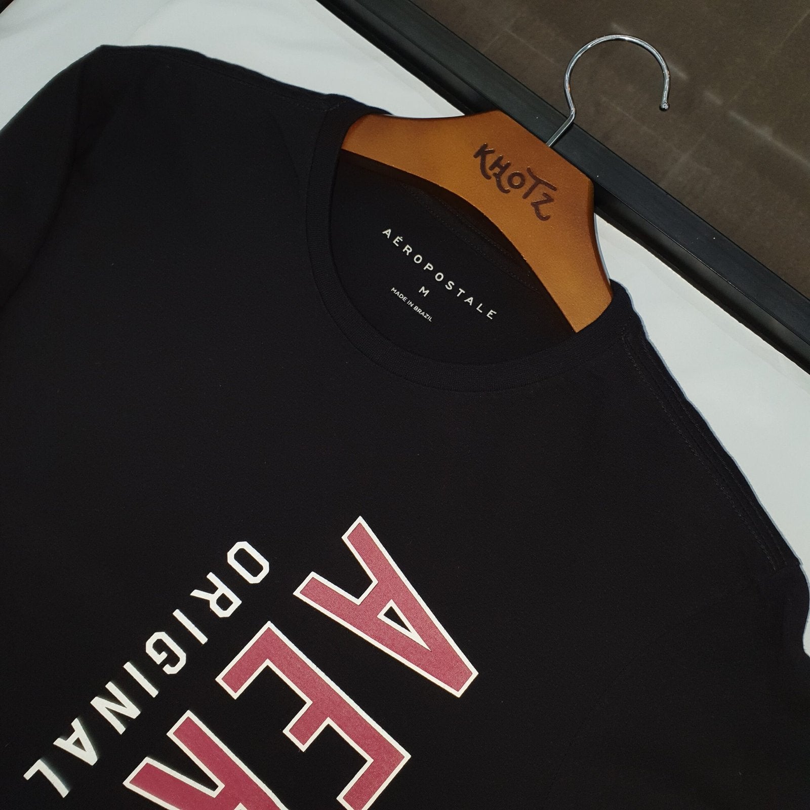Camiseta Aeropostale Masculina Preta Estampa Vertical NY