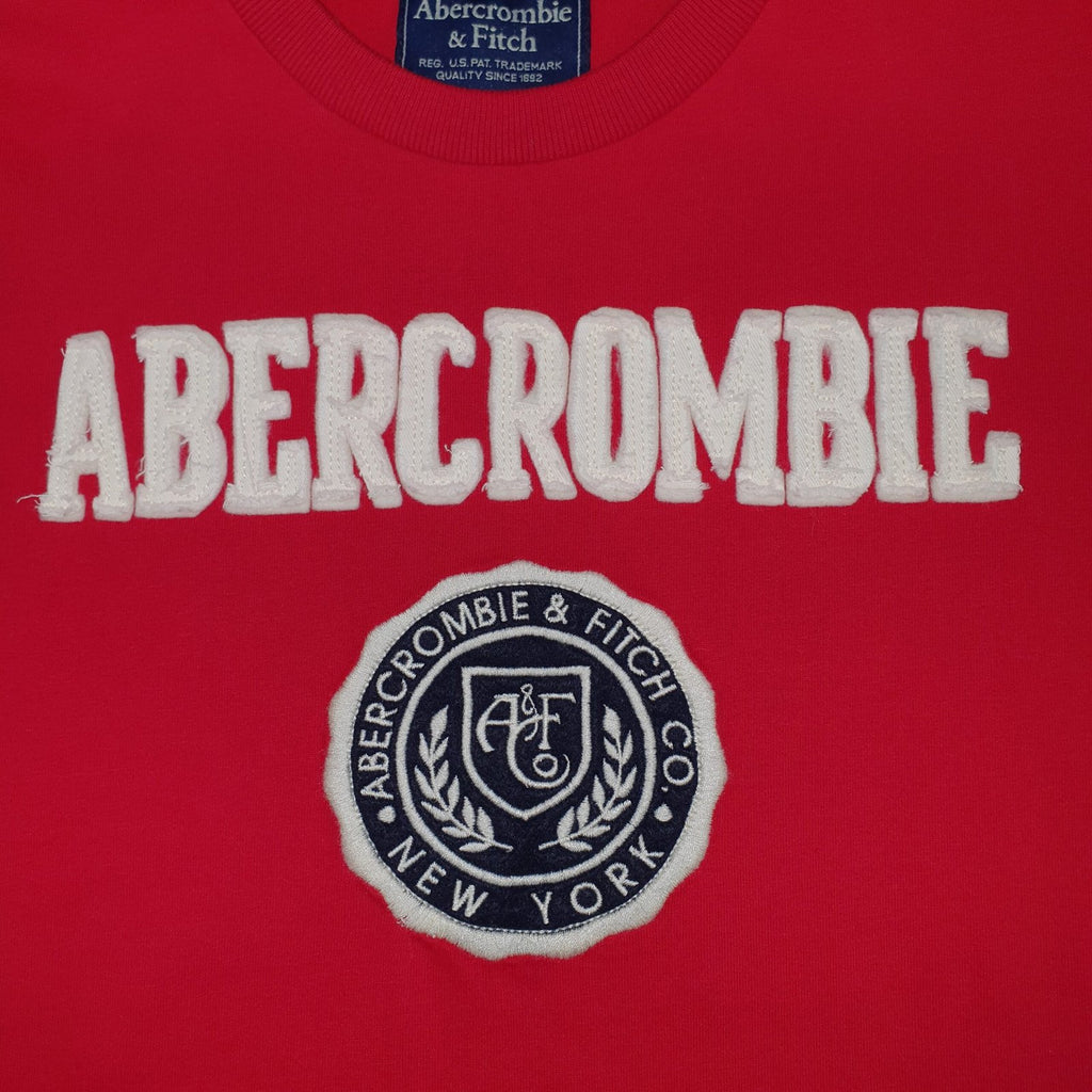 Camiseta Abercrombie Masculina Vermelha Estampa Brasão