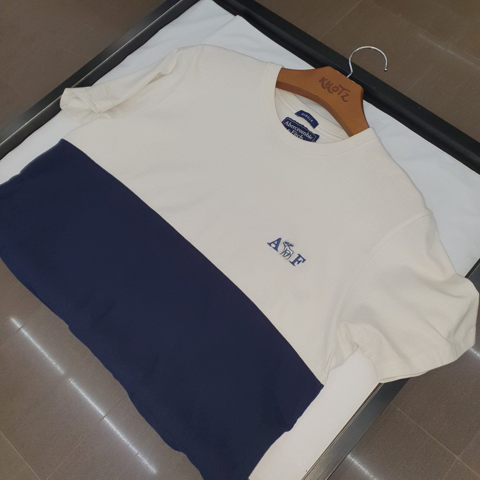 Camiseta Abercrombie Masculina Dual Color Logo Clássico