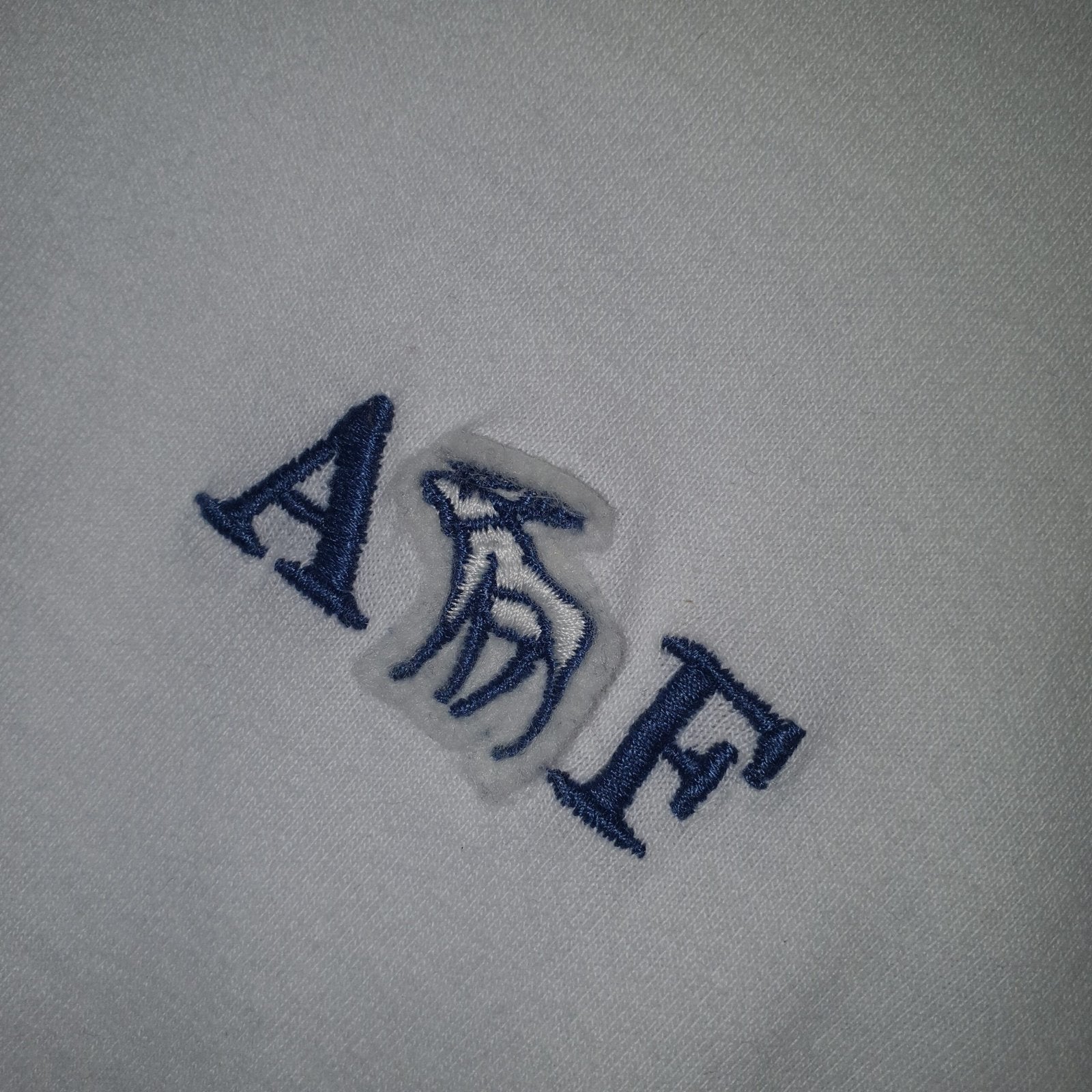 Camiseta Abercrombie Masculina Dual Color Logo Clássico
