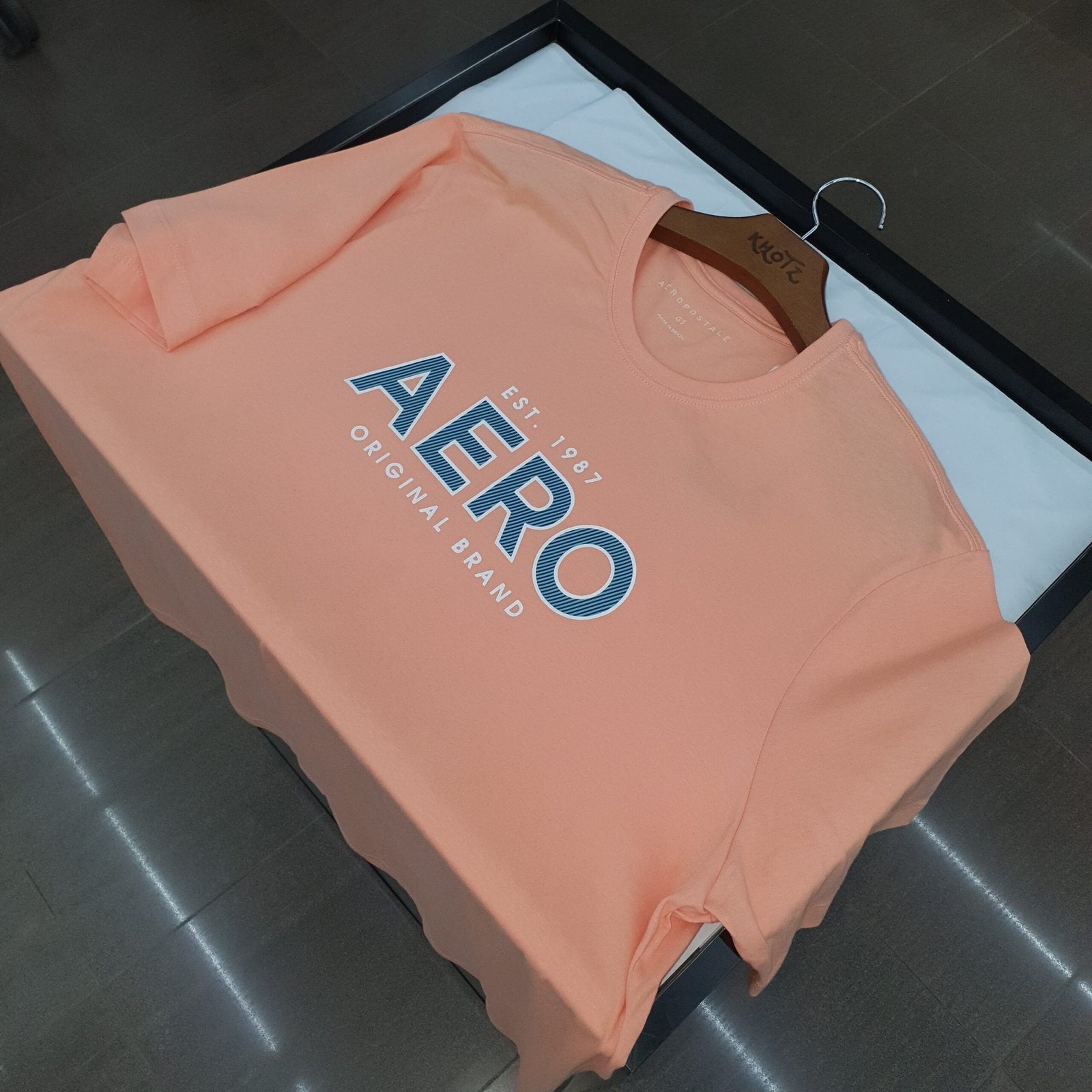 Camiseta Aeropostale Masculina Salmão Estampa Florescente