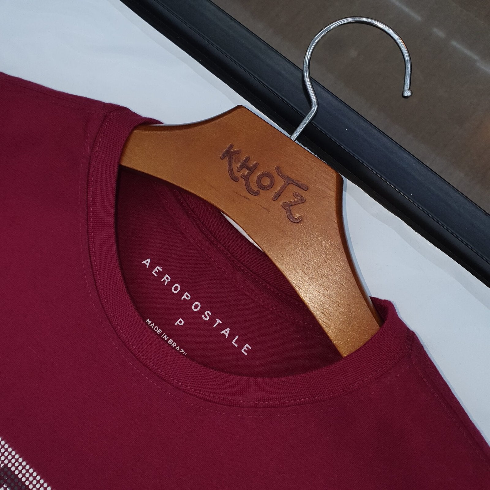 Camiseta Aeropostale Masculina Bordô Estampa Emborrachada