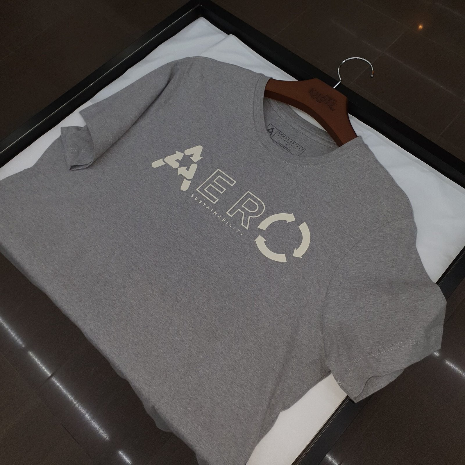 Camiseta Aeropostale Masculina Cinza Estampa Retornável
