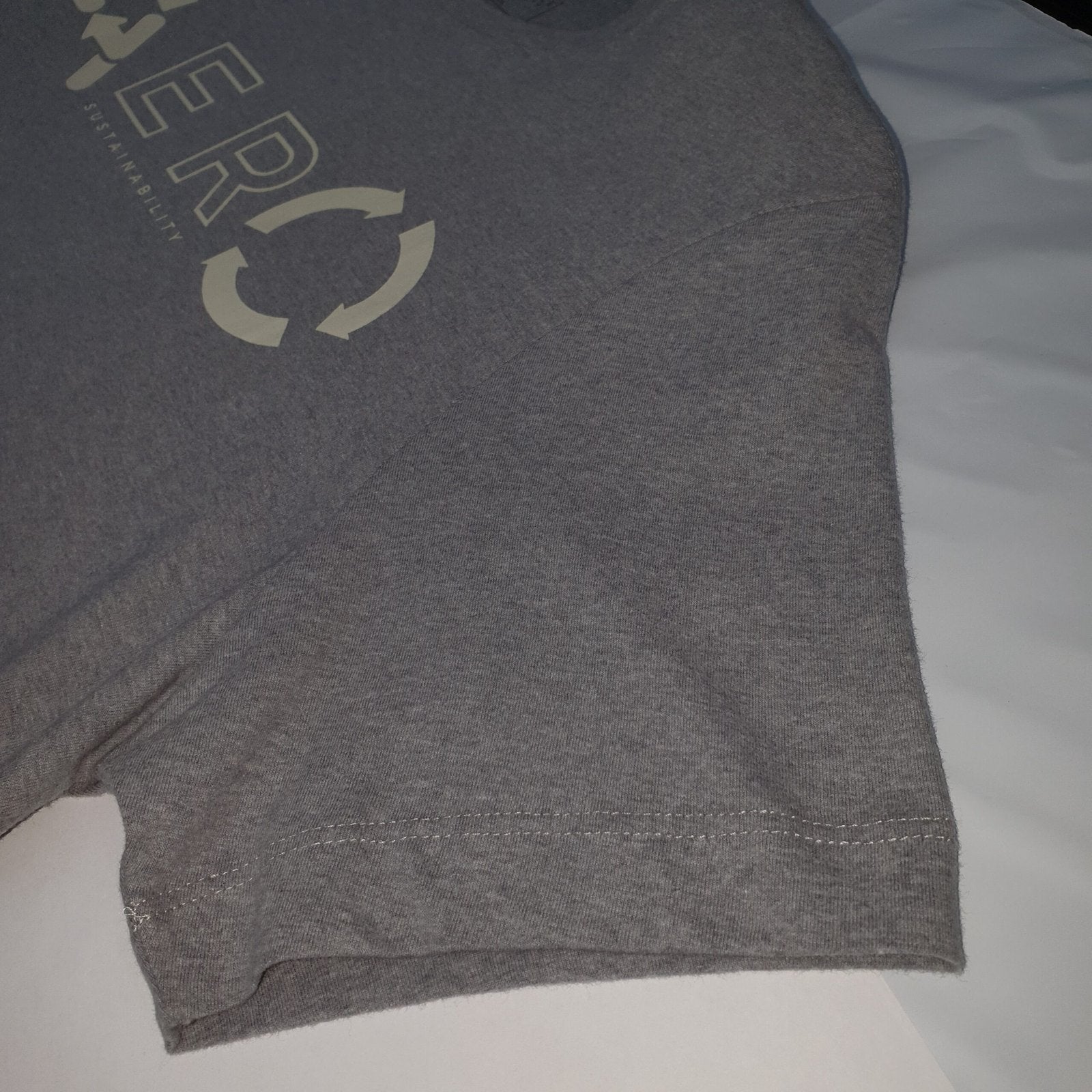 Camiseta Aeropostale Masculina Cinza Estampa Retornável