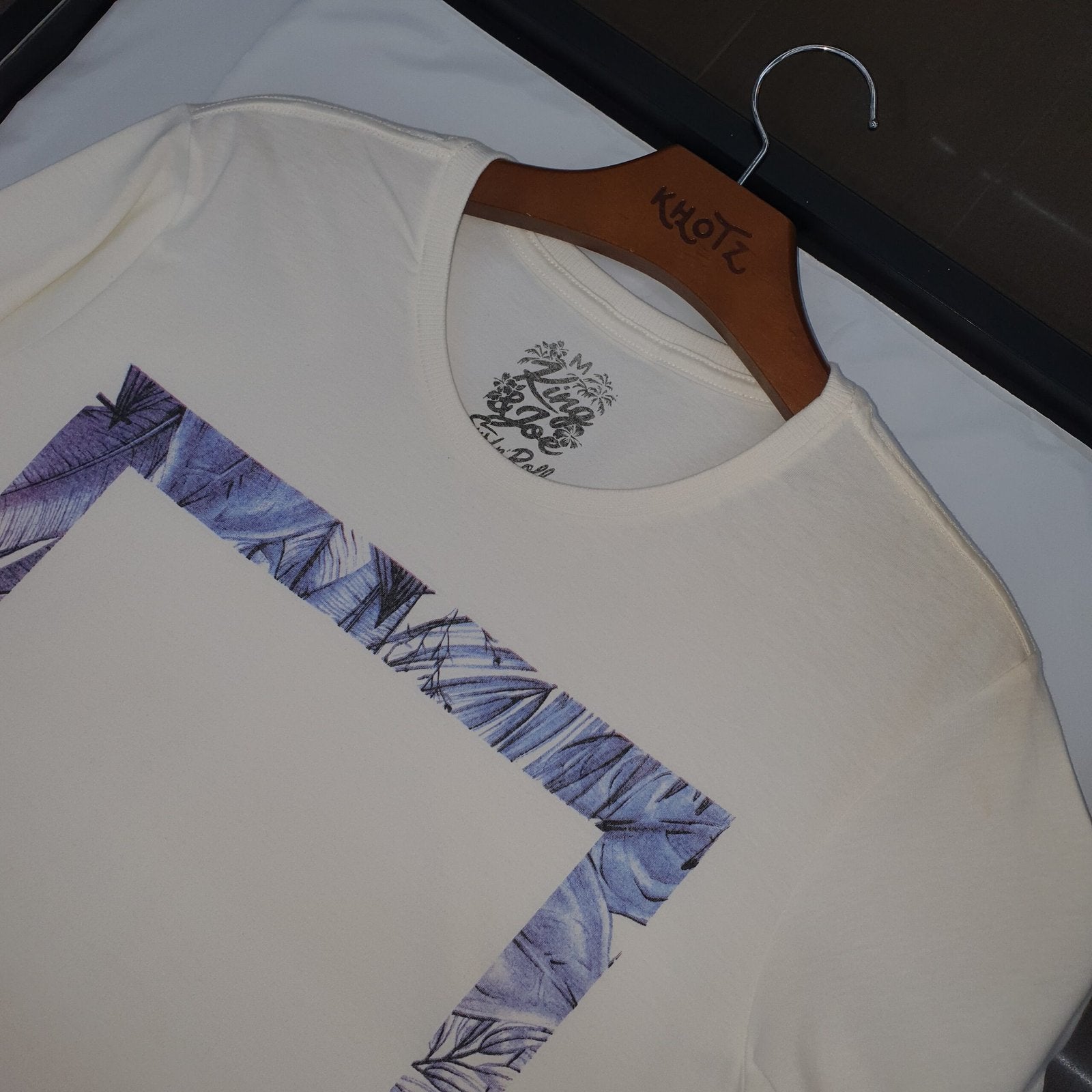 Camiseta Básica King&Joe Masculina Branca Estampa Praia