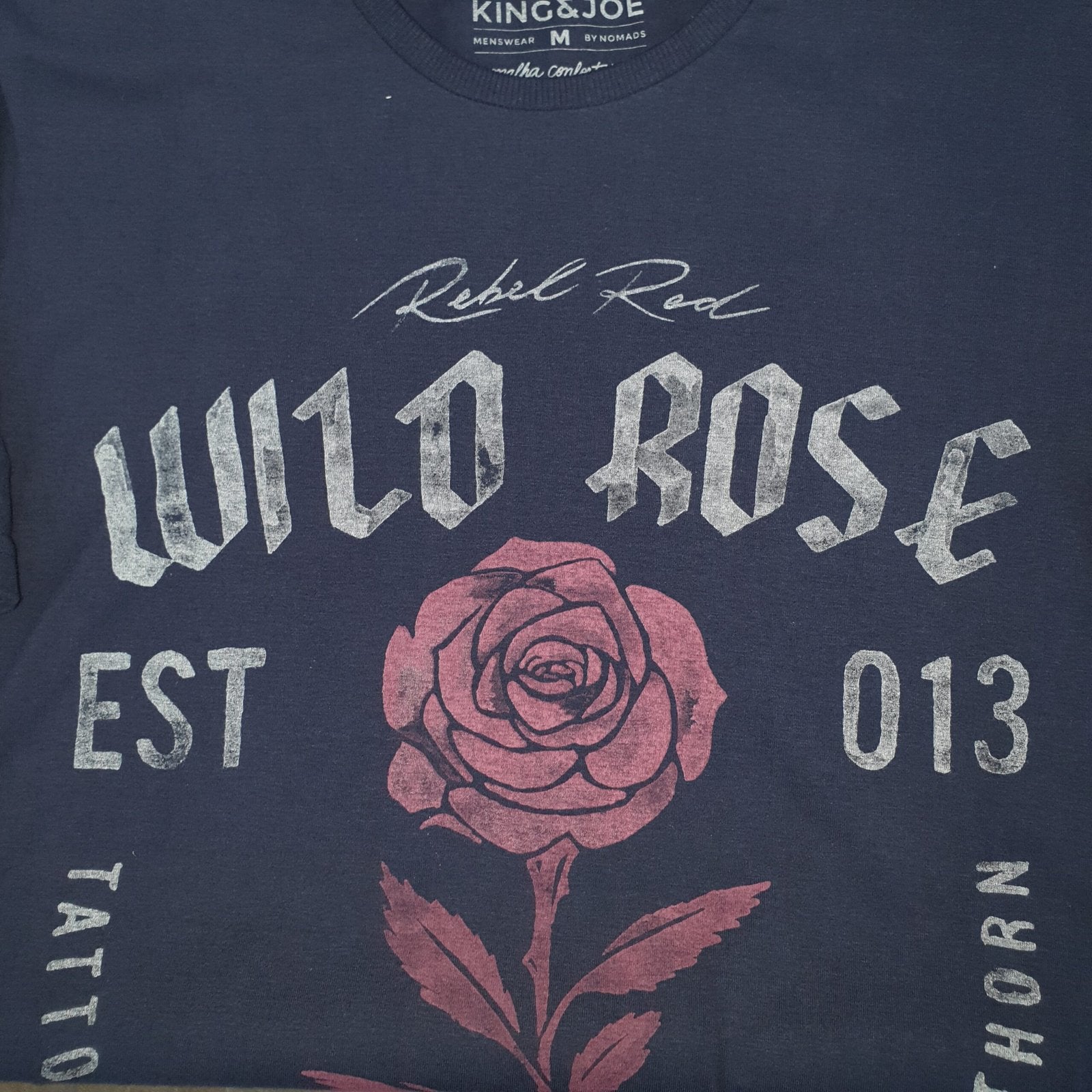 Camiseta Básica King&Joe Masculina Marinho Estampa Wild Rose