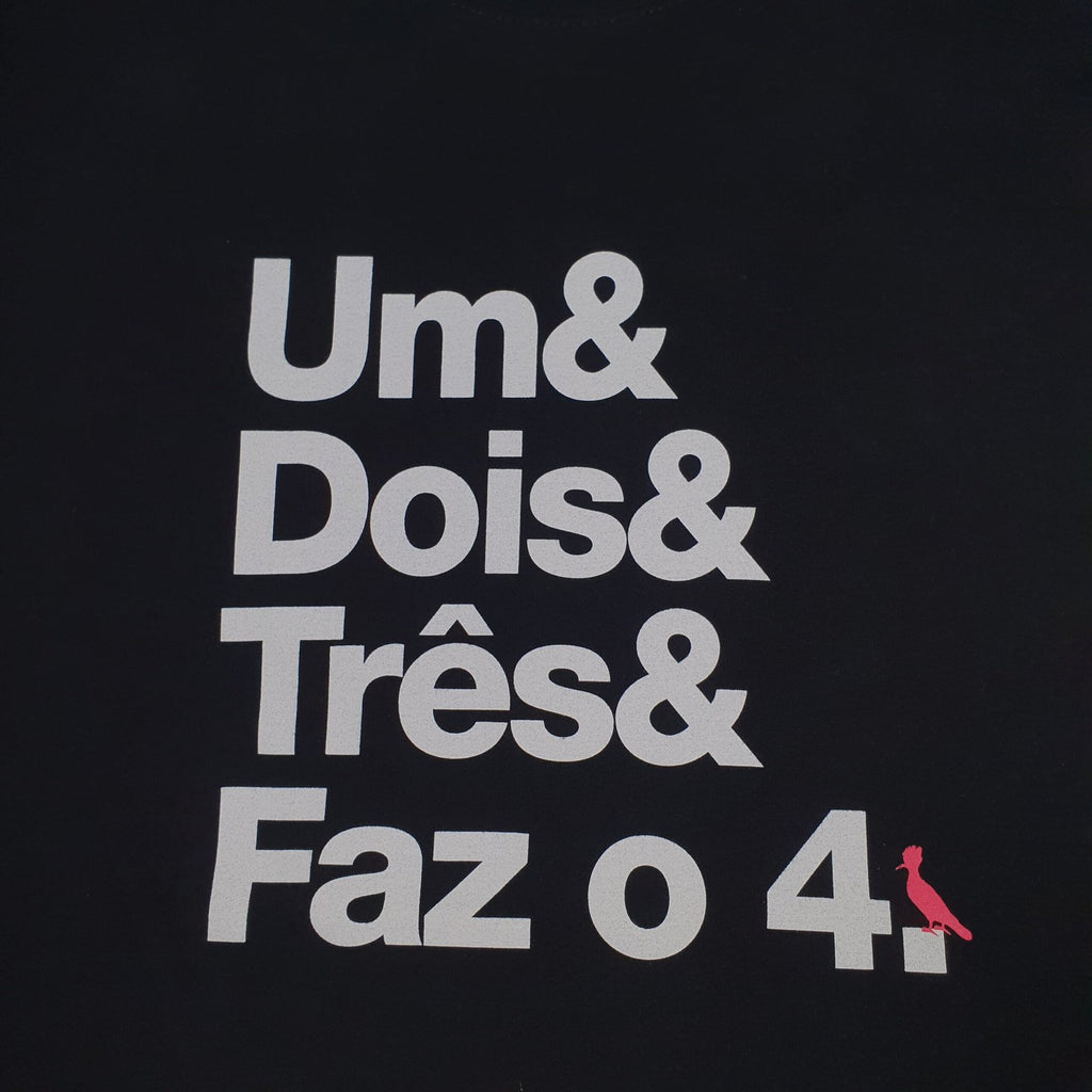 Camiseta Básica Reserva Masculina Preta Estampa Faz o 4