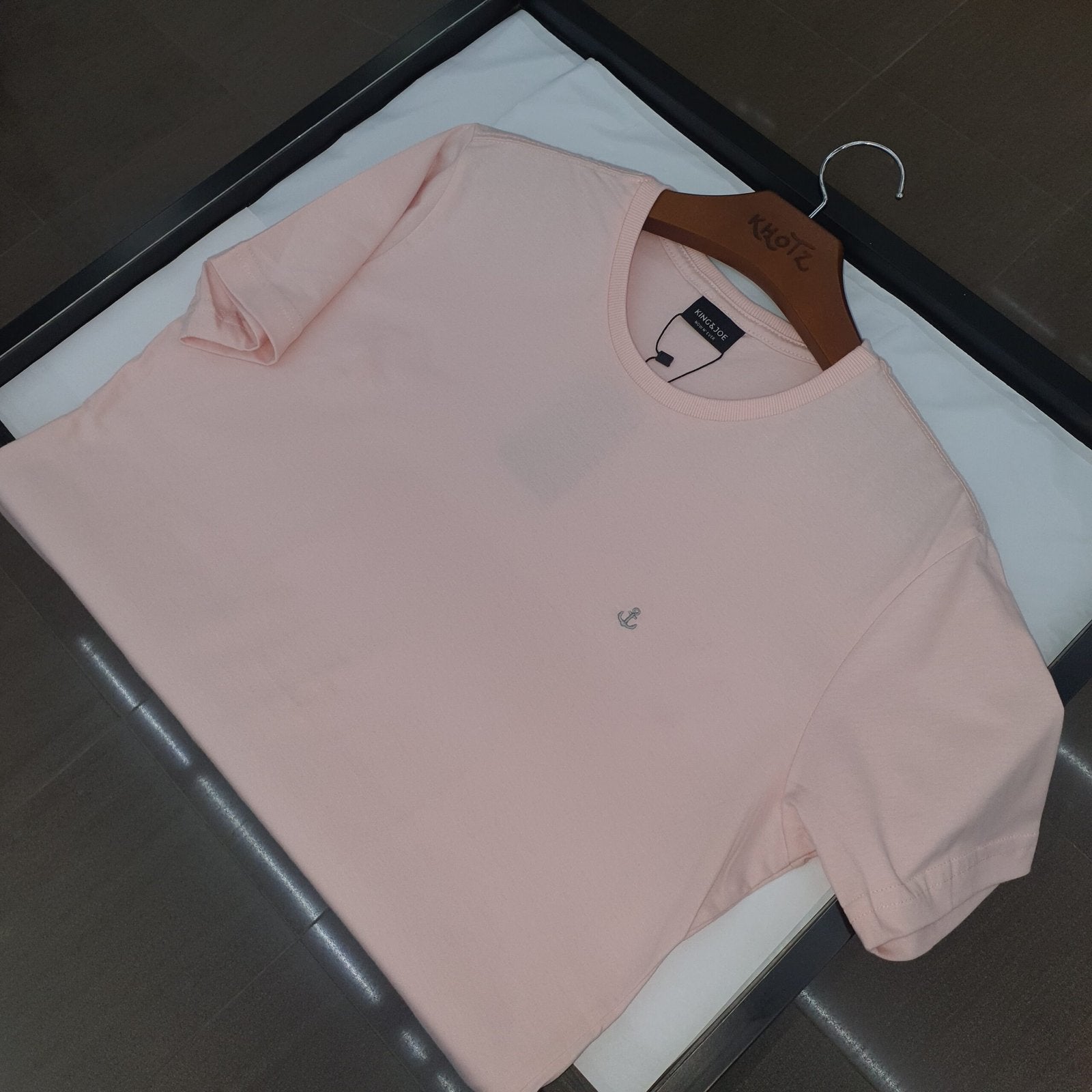 Camiseta Básica king&Joe Masculina Rosa Bebê Logo Cinza