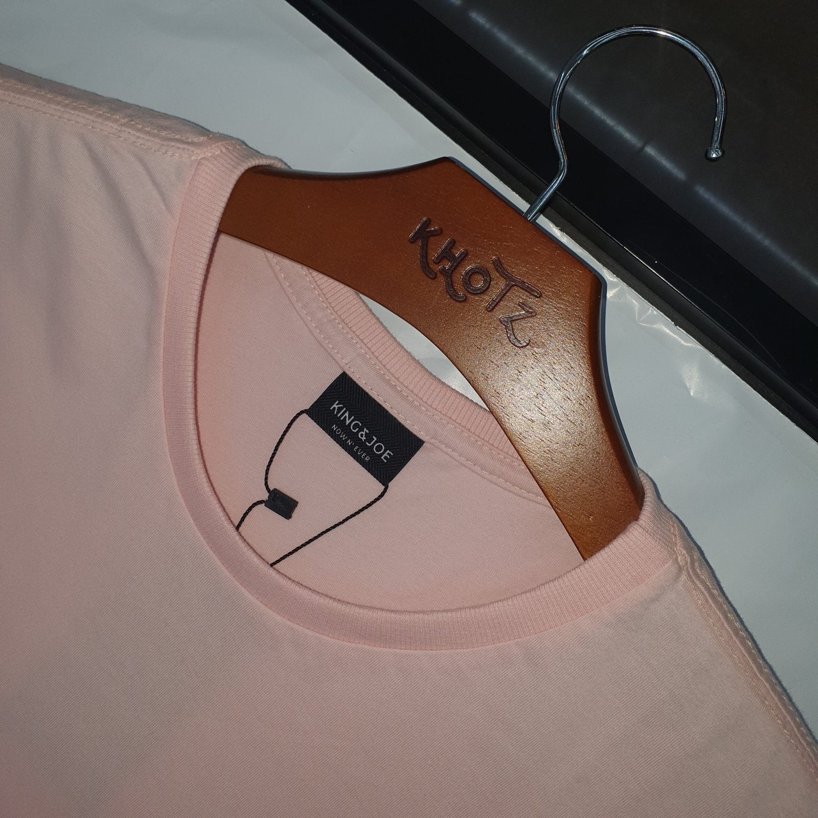Camiseta Básica king&Joe Masculina Rosa Bebê Logo Cinza