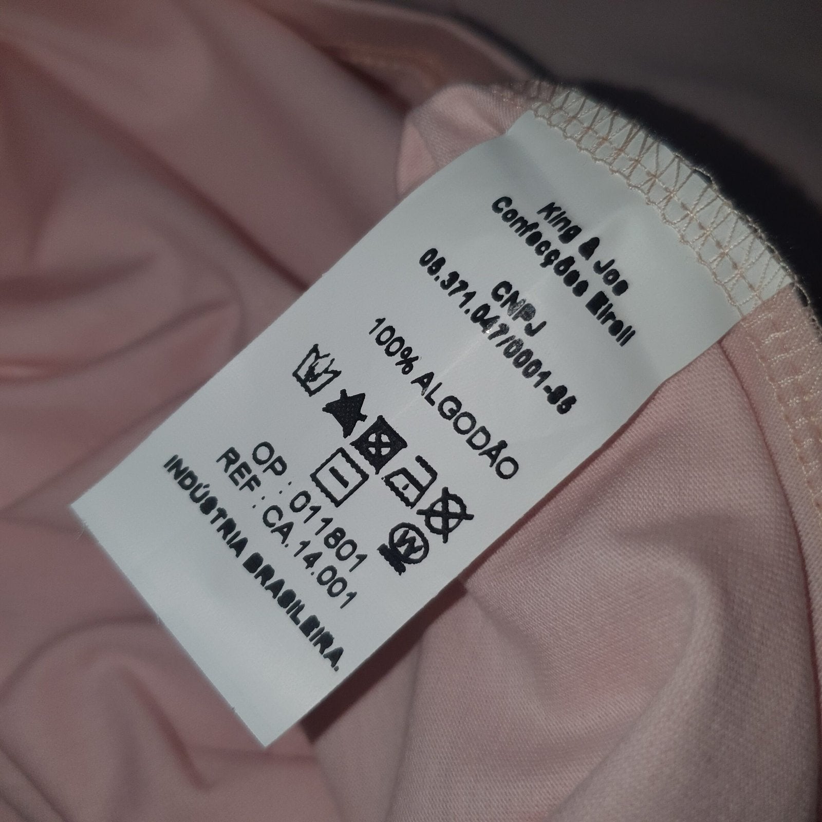 Camiseta Básica king&Joe Masculina Rosa Bebê Logo Preto