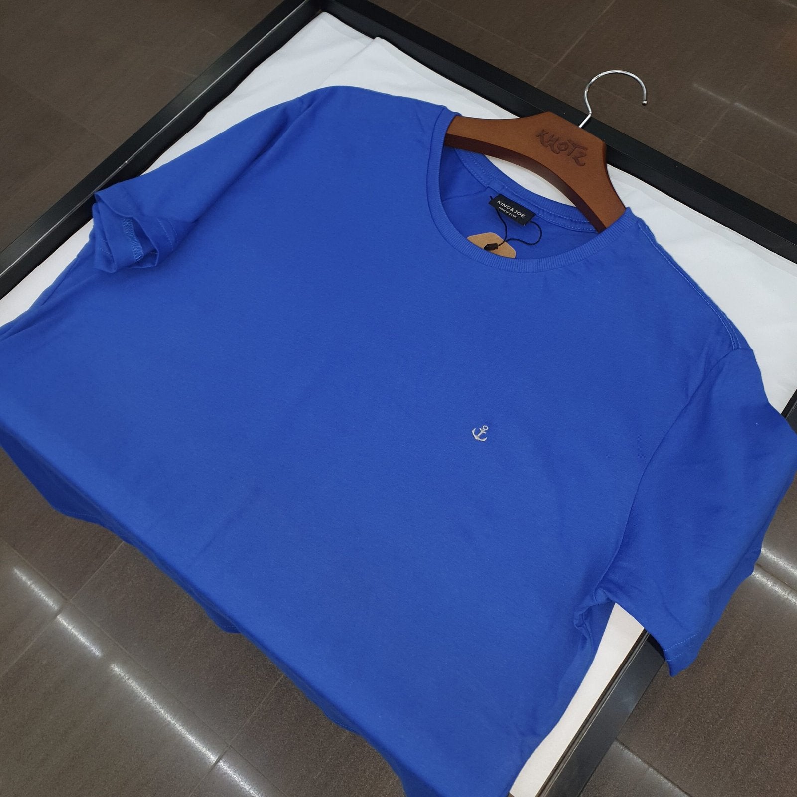 Camiseta Básica King&Joe Masculina Azul Oceano Logo Cinza