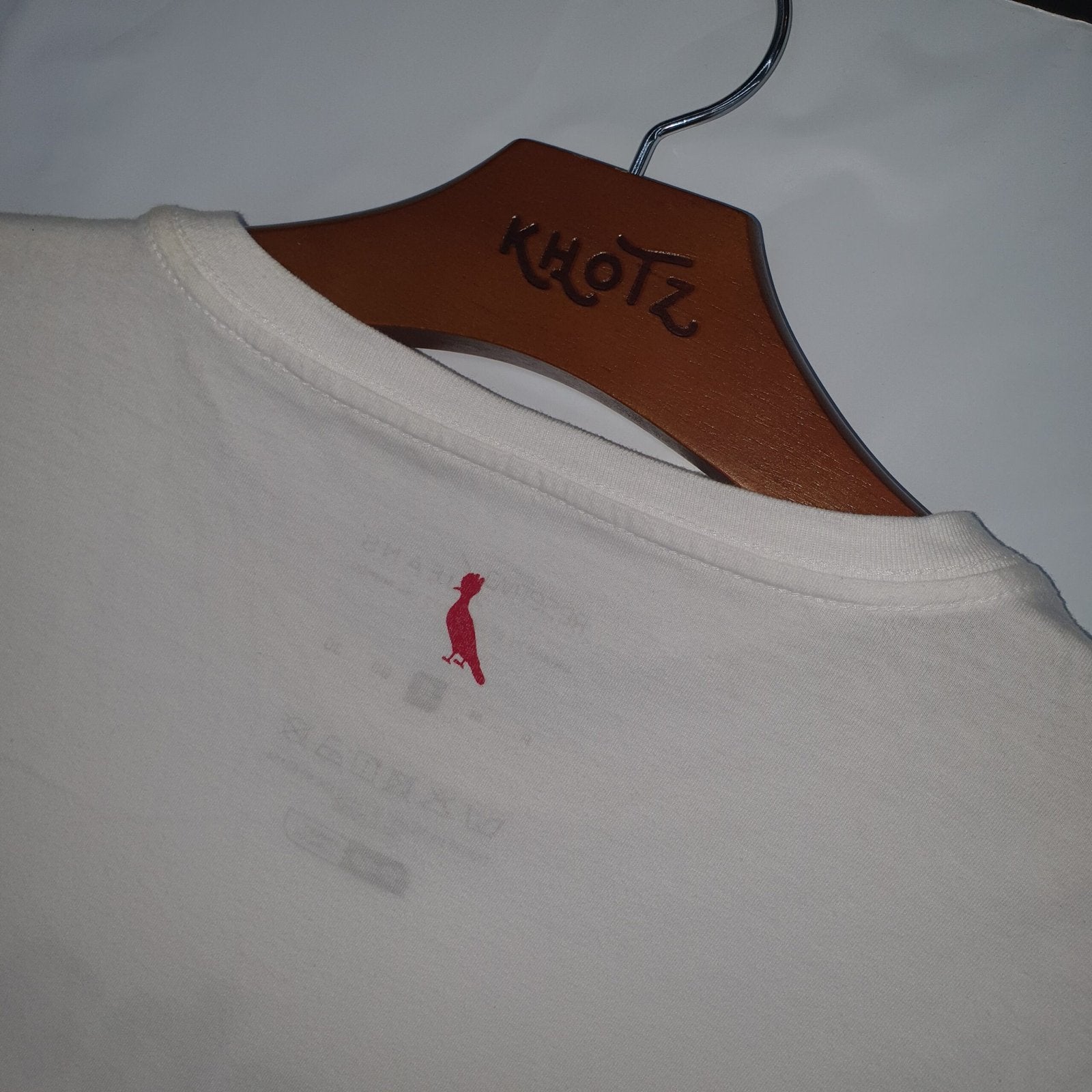 Camiseta Básica Reserva Masculina Branca Estampa Risos