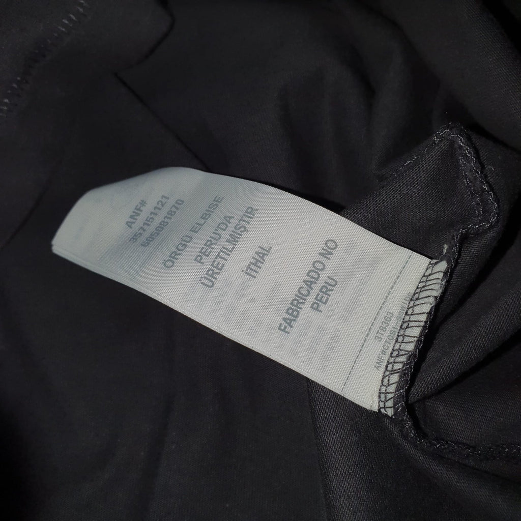 Camiseta Abercrombie Masculina Cinzenta Estampa Tocha Dourada