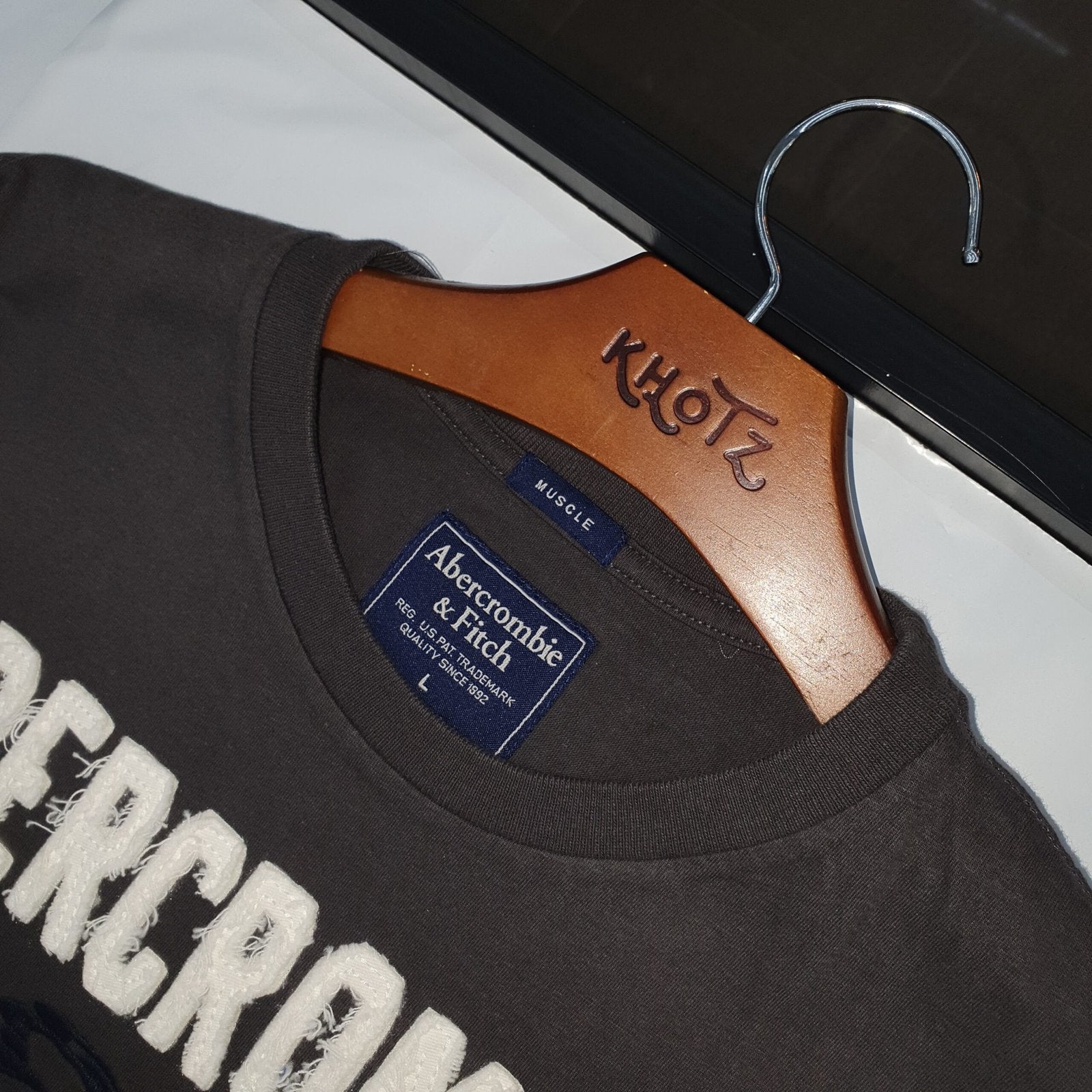 Camiseta Abercrombie Masculina Chumbo Estampa Índio 1892