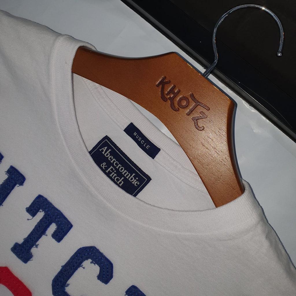 Camiseta Abercrombie Masculina Branca Estampa Fitch