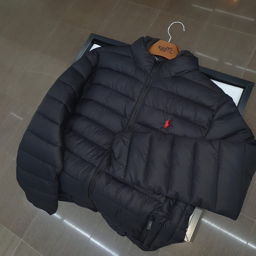 Jaqueta Puffer Ralph Lauren Capuz retirável Preta com Pony Vermelho