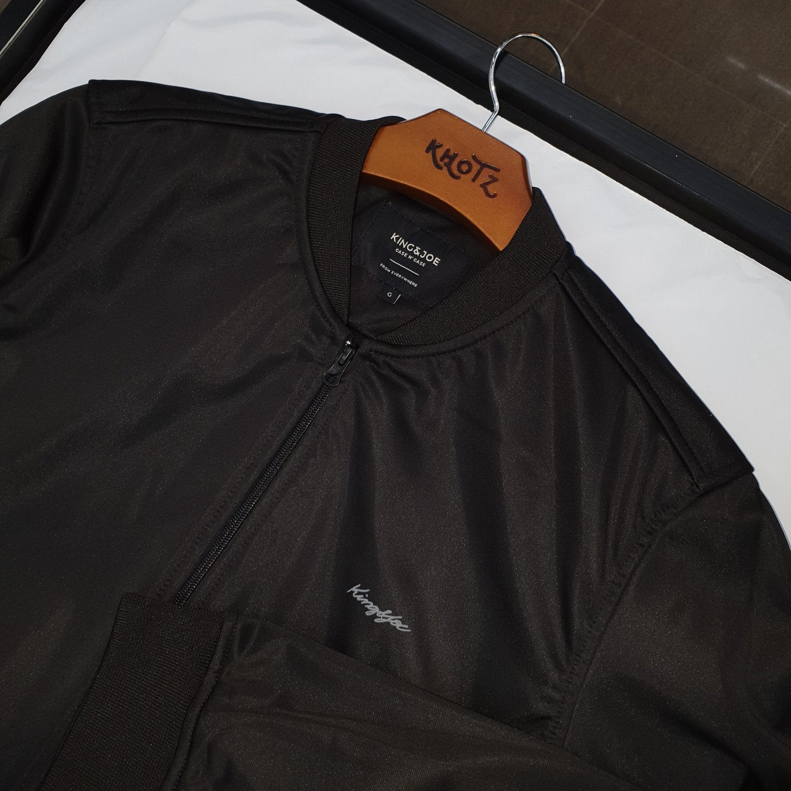 Jaqueta Bomber King&Joe Masculina Clássica Preta