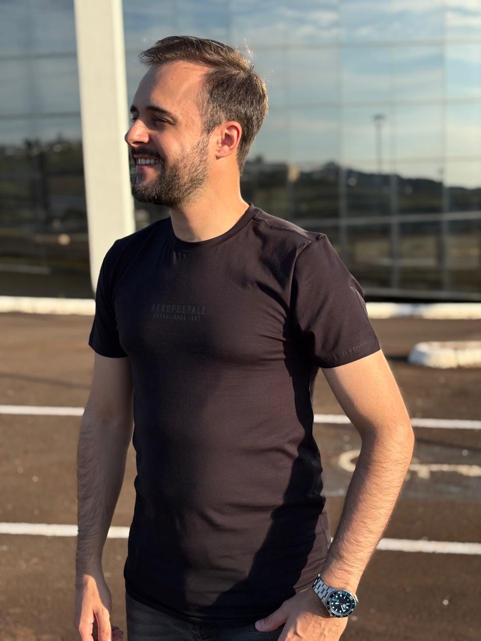 Camiseta Aeropostale Masculina Preta Estampa Minimalista Tecido Pima