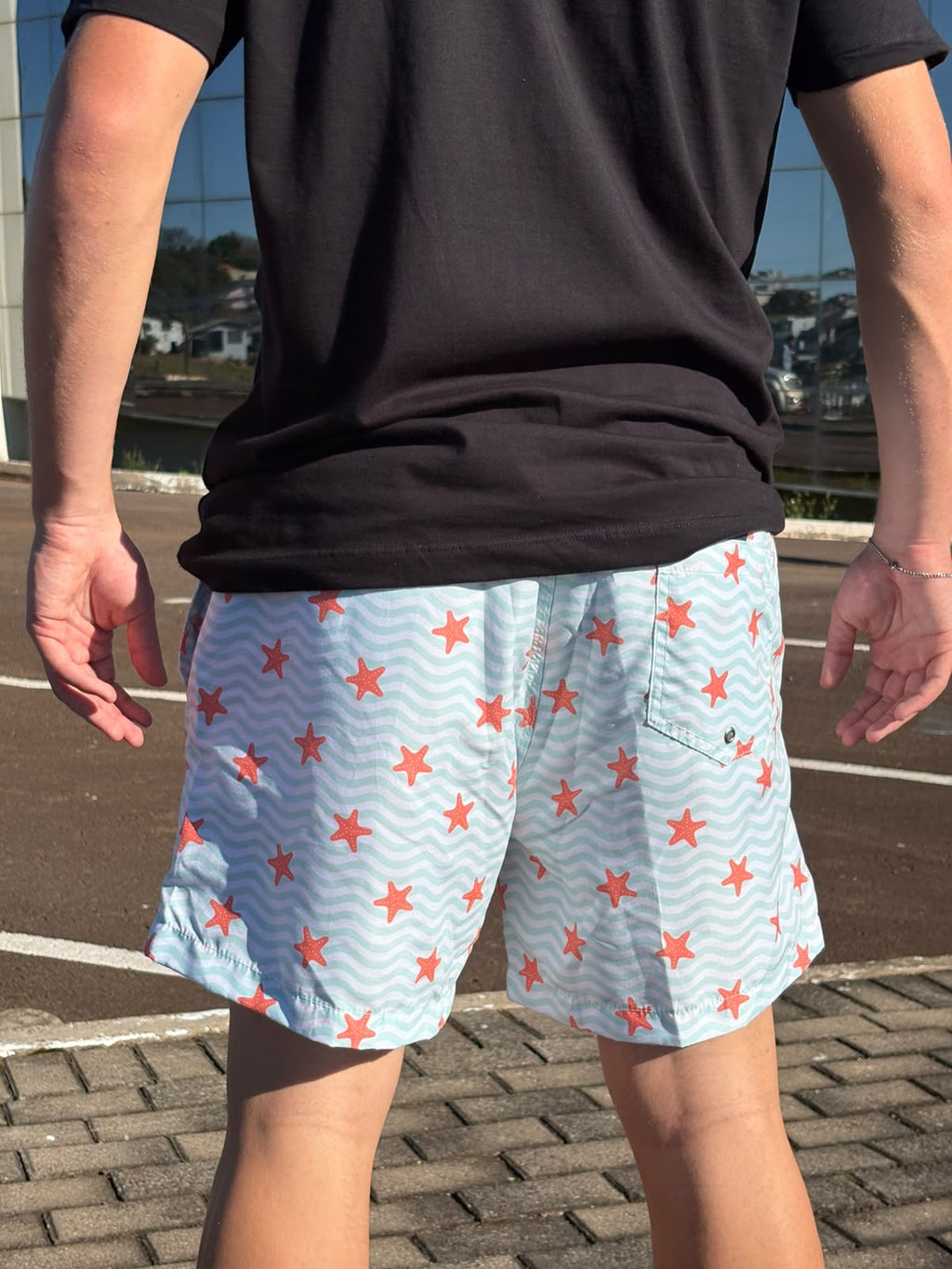Shorts Praia Masculino Khotz Estampa Estrela do Mar com Ponteiras em Metal