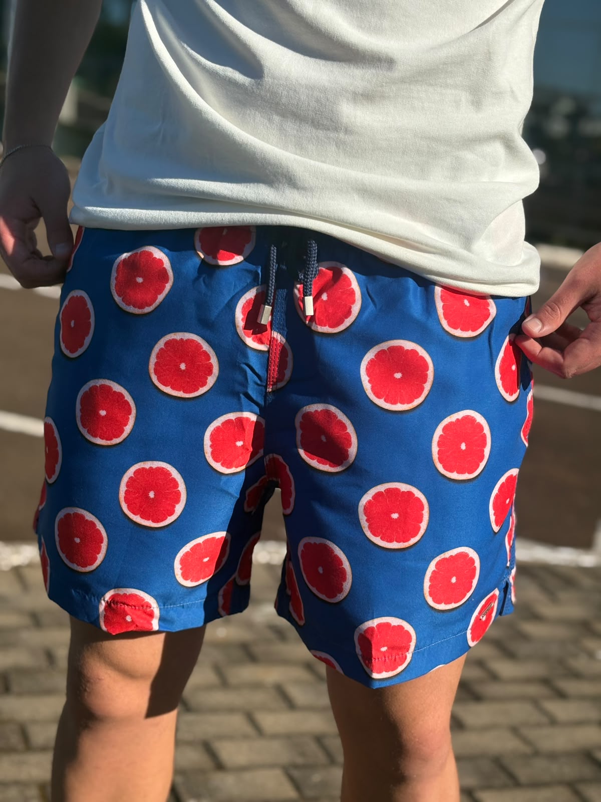Shorts Praia Masculino Khotz Estampa Toranja Azul com Ponteiras em Metal