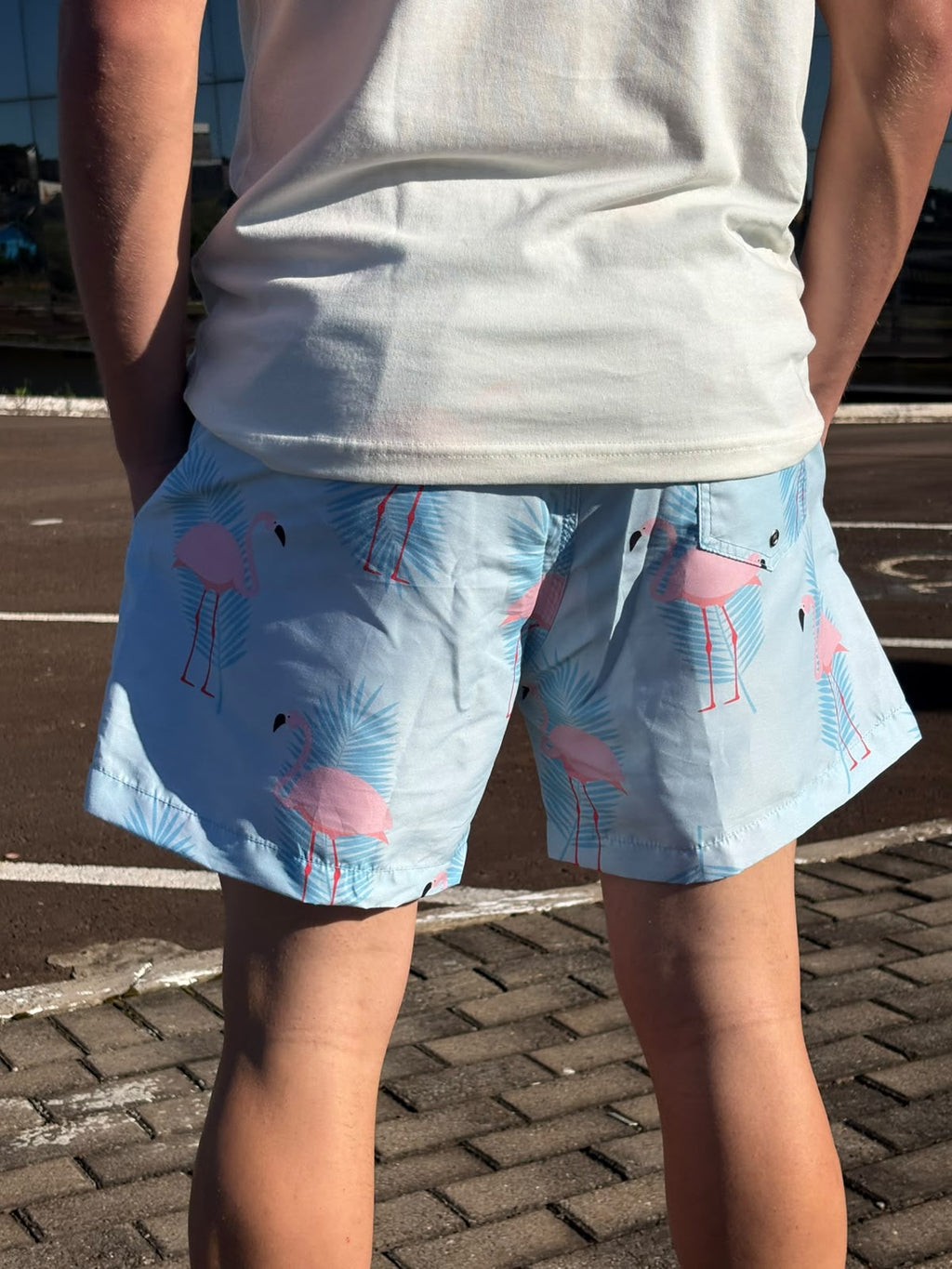 Shorts Praia Masculino Khotz Estampa Flamingo Azul com Ponteiras em Metal