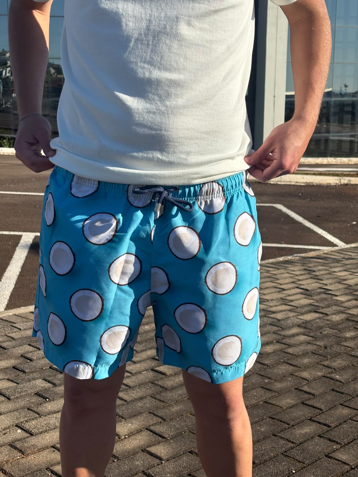 Shorts Praia Masculino Khotz Estampa Coco com Ponteiras em Metal
