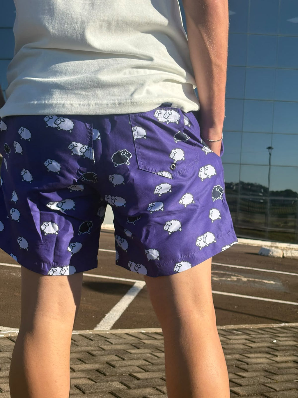 Shorts Praia Masculino Khotz Estampa Oveja Púrpura com Ponteiras em Metal