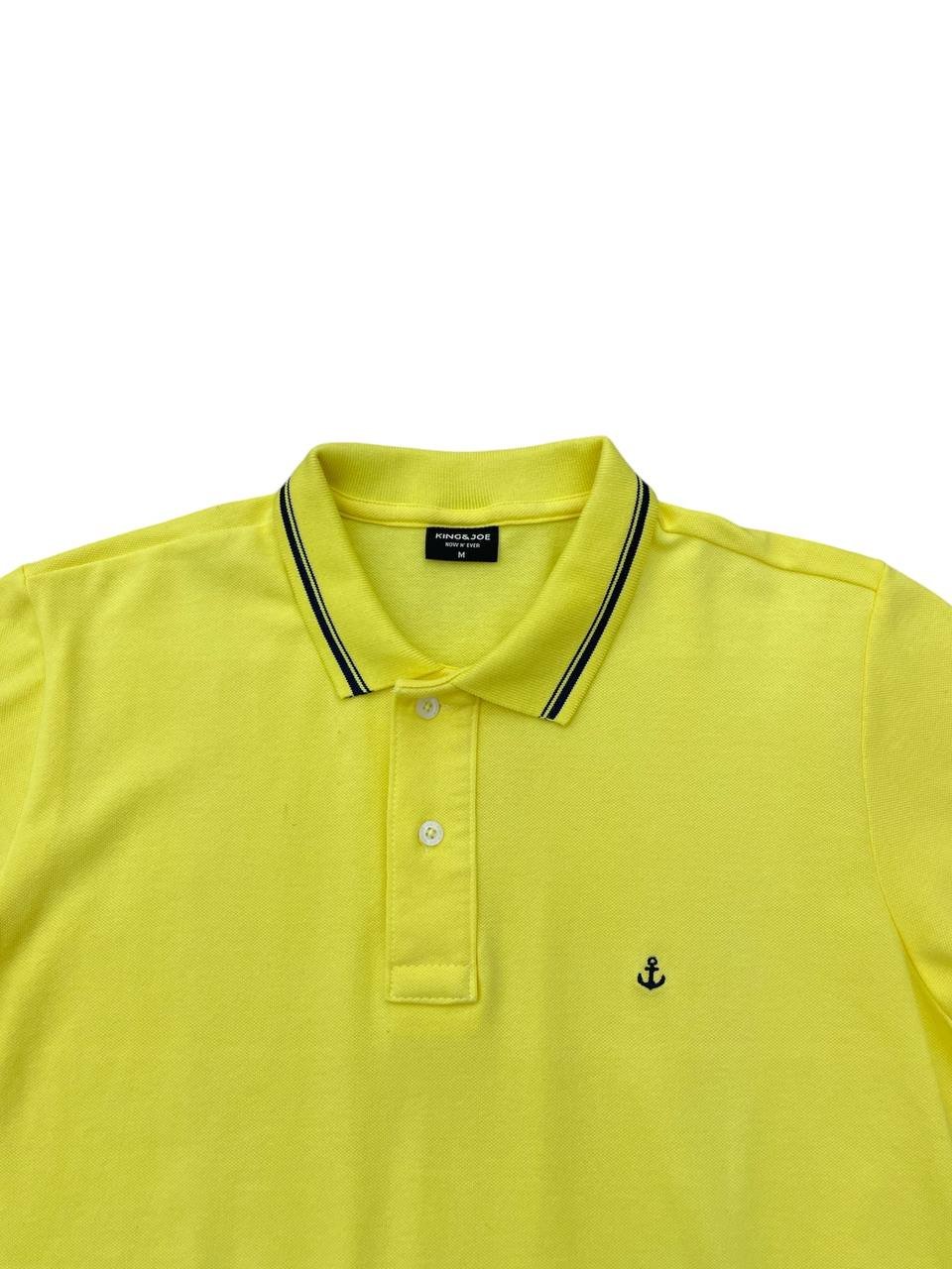 Polo King Joe Masculina Amarela Detalhada